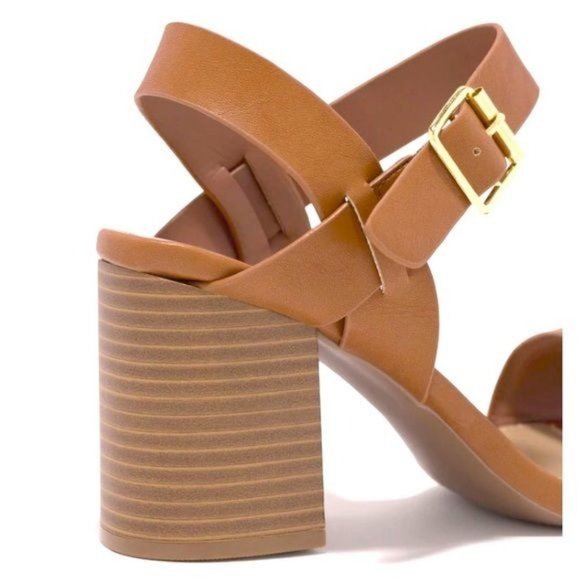 !! NEW !! Vegan Leather Ankle Strap Block Heels in Tan - Picture 7 of 8